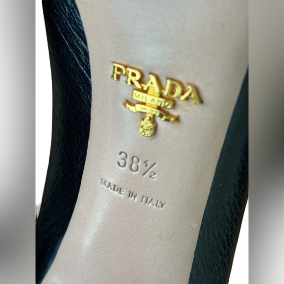 Prada Black Leather Peep Toe Pumps Rosette Ruched Size 38.5 - Picture 3 of 14